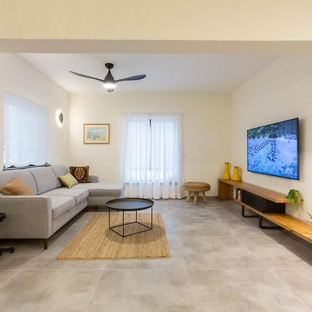 Localz - Sirkin Apartment Tel Aviv Exteriör bild